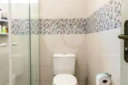 Sobrado à venda com 4 quartos, sendo 1 suíte,  em Vila Dalila, São Paulo, SP