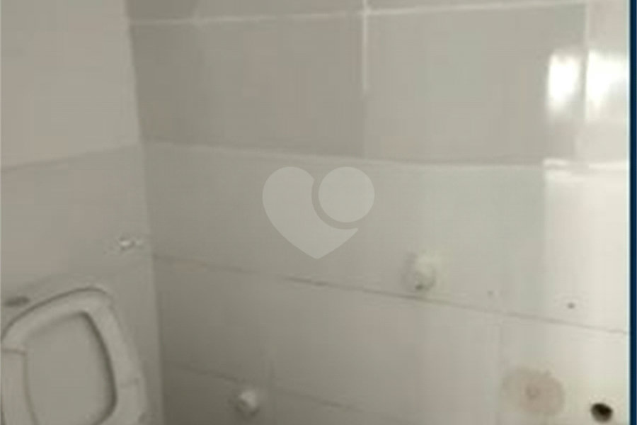 Casa à venda com 3 quartos em Carandiru, São Paulo, SP