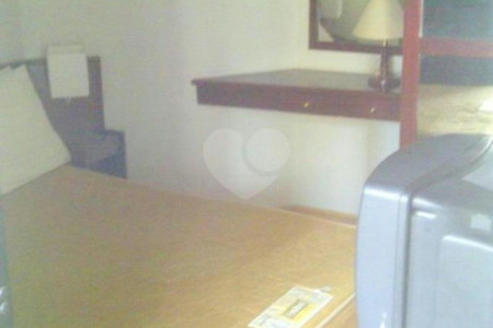 Flat à venda com 1 quarto em Cerqueira César, São Paulo, SP