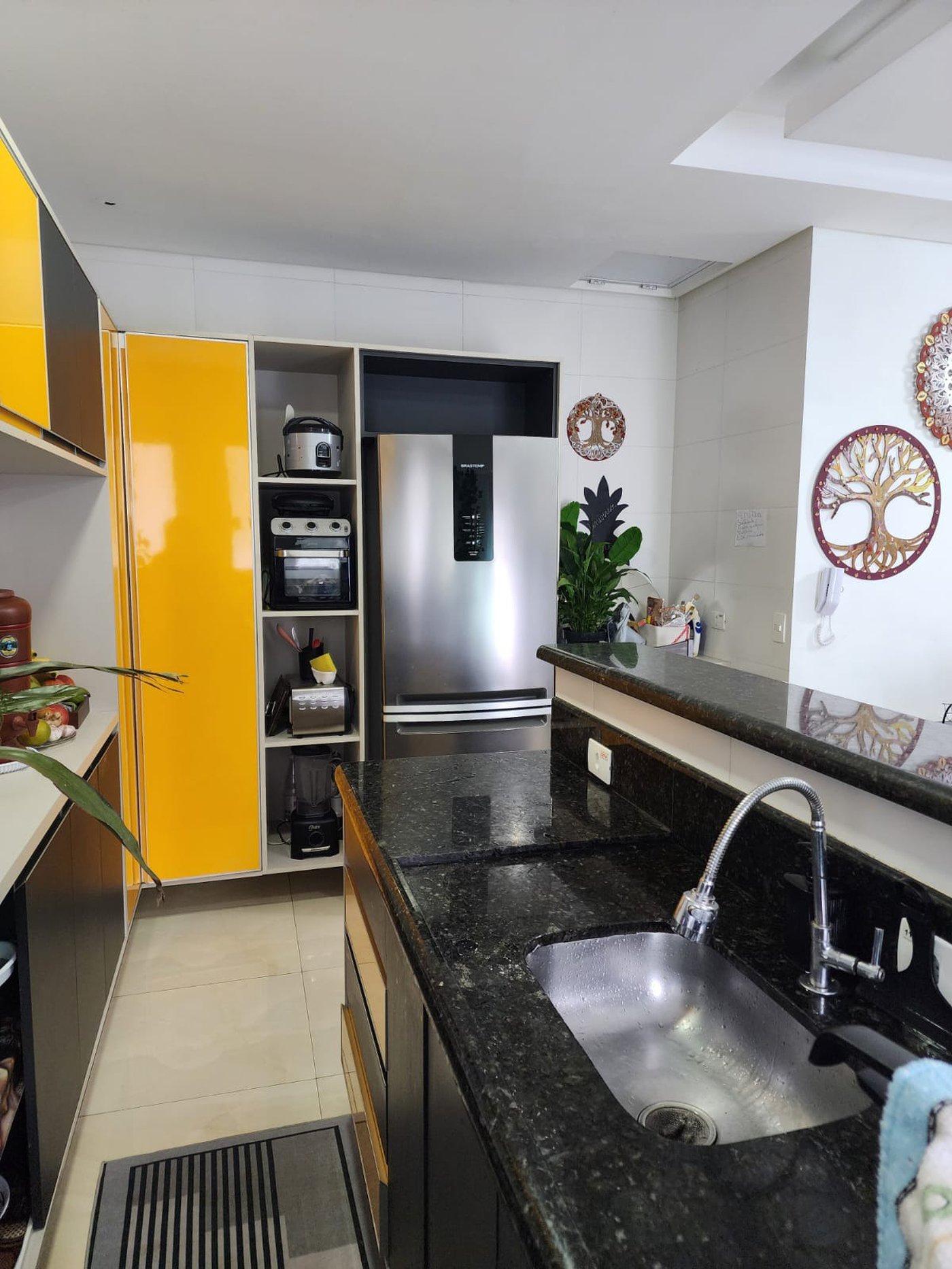 Casa à venda com 3 quartos, sendo 1 suíte, em Canto do Forte, Praia Grande - SP