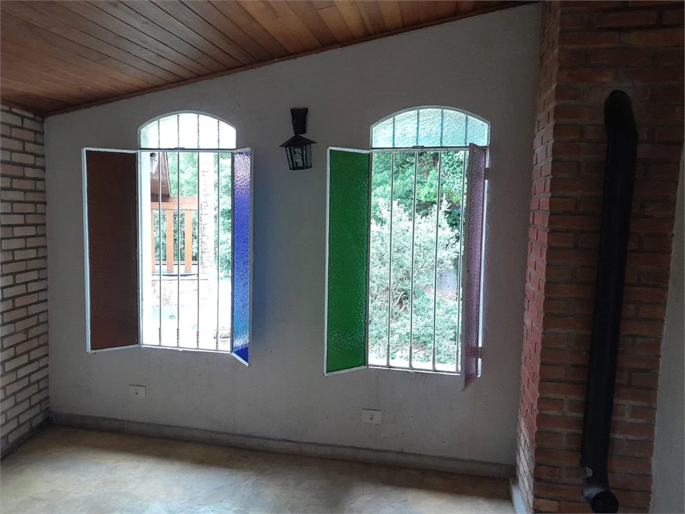 Sobrado à venda com 6 quartos, sendo 3 suítes,  em Rolinópolis, São Paulo, SP