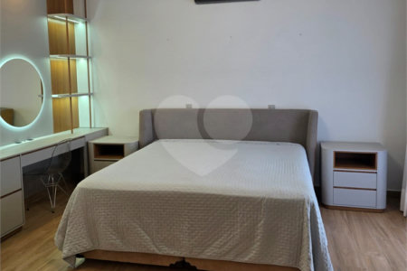 Casa à venda com 6 quartos, sendo 3 suítes, no condomínio Ibiti Royal Park, Sorocaba - SP