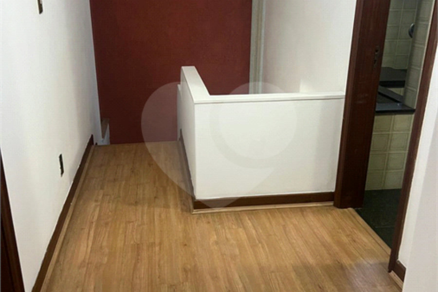 Sobrado à venda com 4 quartos, sendo 3 suítes, em Santana, São Paulo, SP