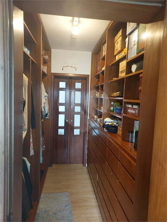 Apartamento à venda com 4 quartos, sendo 2 suítes,  no Centro, Jundiaí, SP