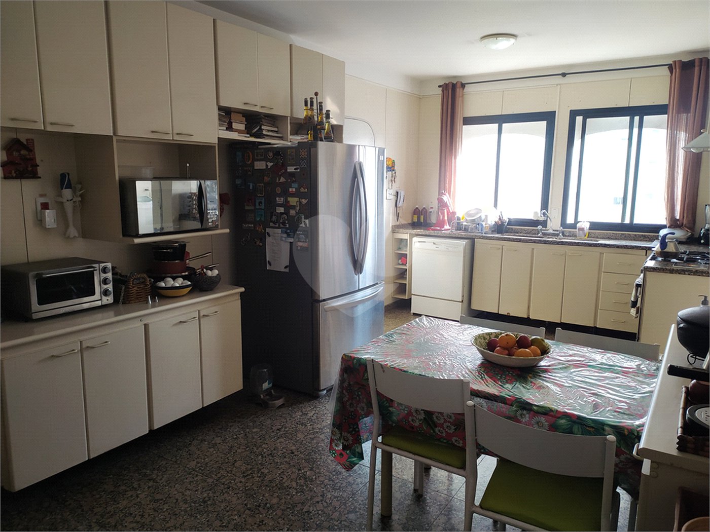 Apartamento à venda com 4 suítes em Jardim Marajoara, São Paulo, SP