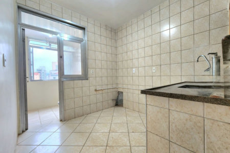 Apartamento próximo da praia com 1 dormitório, 2 banheiros à venda, 55 m² por R$ 420.000 - Pompéia - Santos/SP