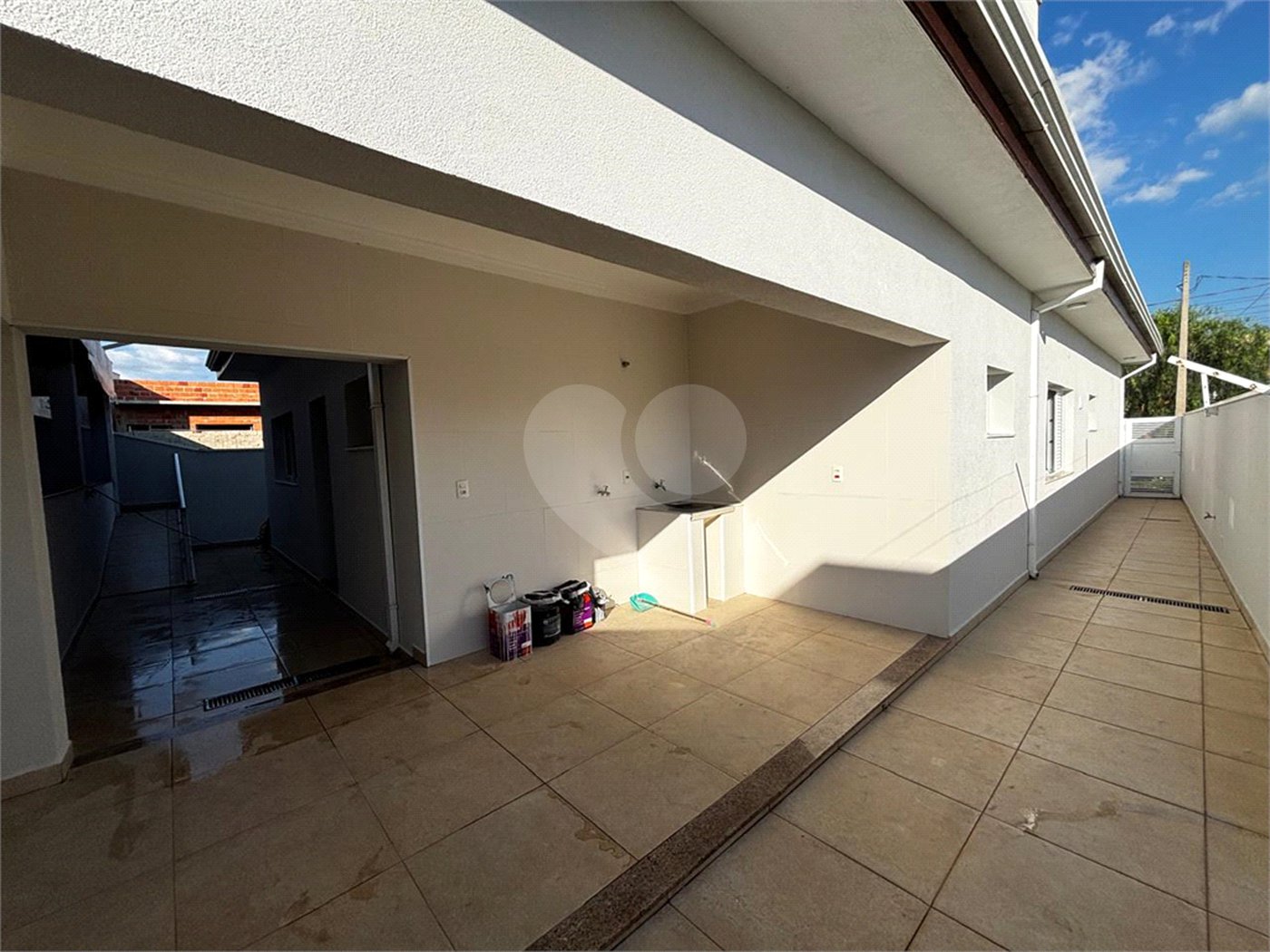 Casa à venda com 2 quartos, sendo 1 suíte, no condomínio Residencial Lagos D Icarai, Salto - SP
