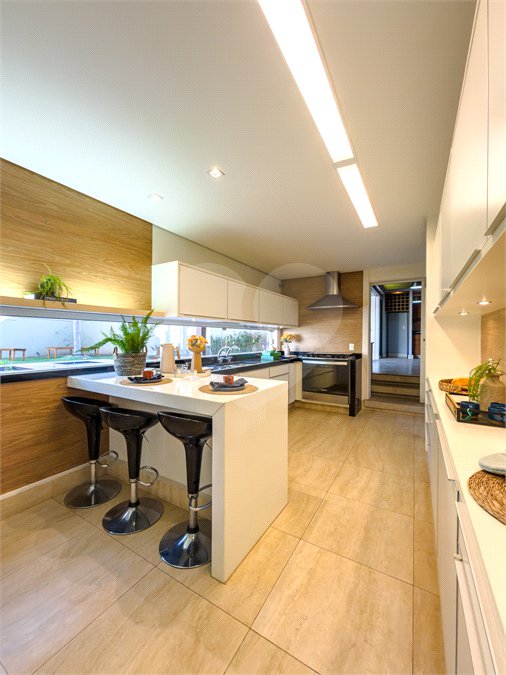 Casa à venda com 4 suítes no condomínio Villa Borghese, Indaiatuba - SP
