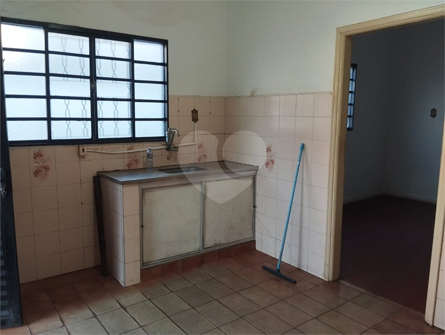 Casa Térrea à venda com 3 quartos, sendo 1 suíte, em Vila Xavier (vila Xavier), Araraquara, SP