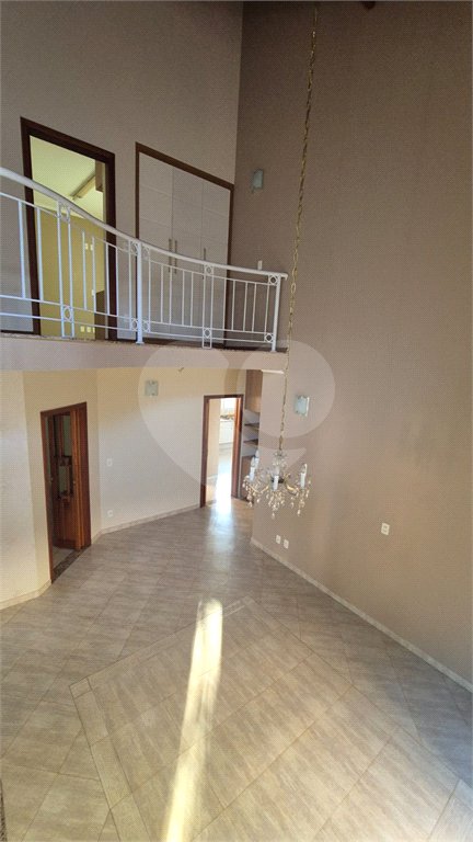Casa para alugar com 3 quartos, sendo 1 suíte, no condomínio Recanto dos Paturis, Vinhedo - SP