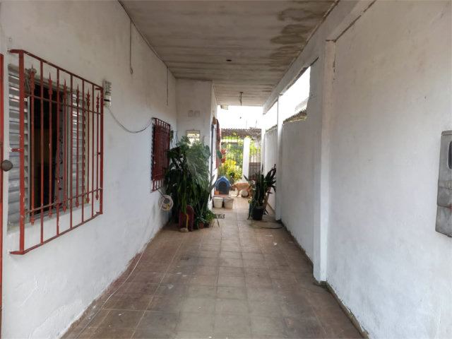 Casa à venda com 2 quartos em Forte, Praia Grande, SP