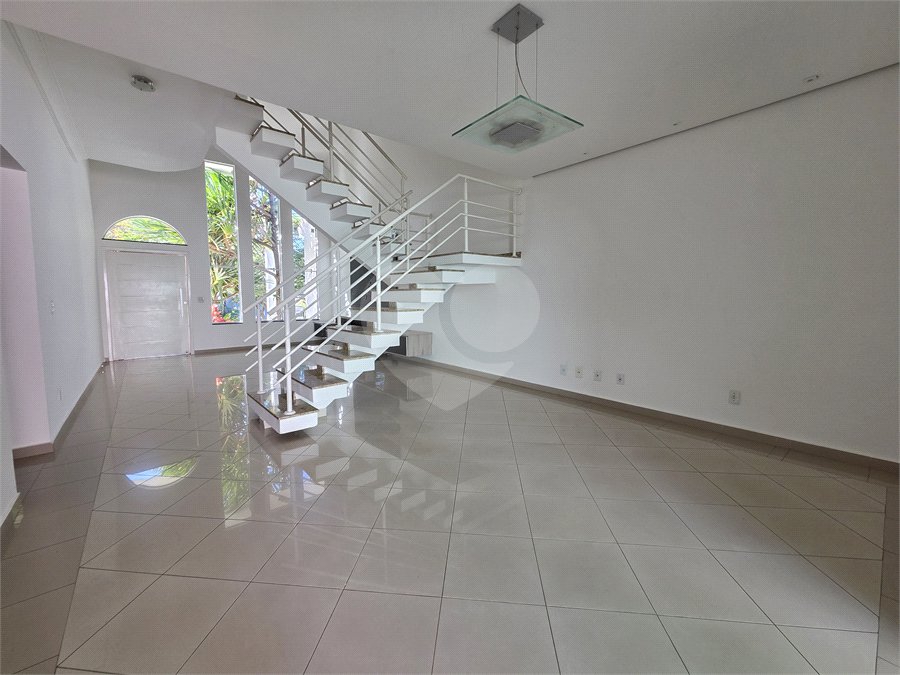 Casa para alugar com 3 suítes no condomínio Residencial Villa dos Inglezes, Sorocaba - SP