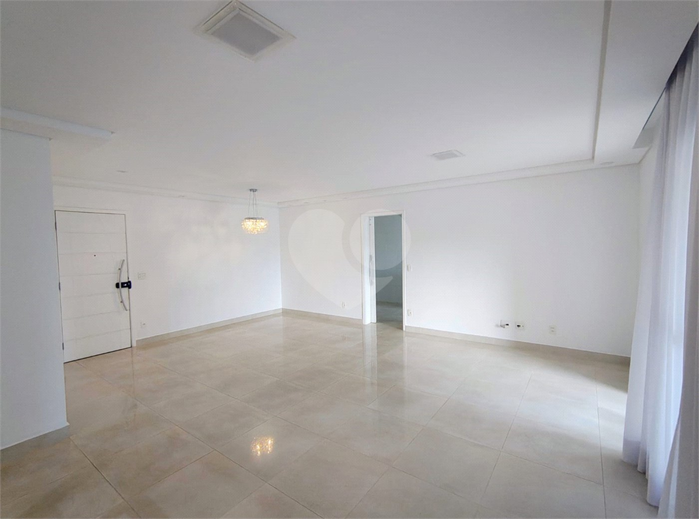 Apartamento à venda com 3 suítes em Anhangabaú, Jundiaí, SP