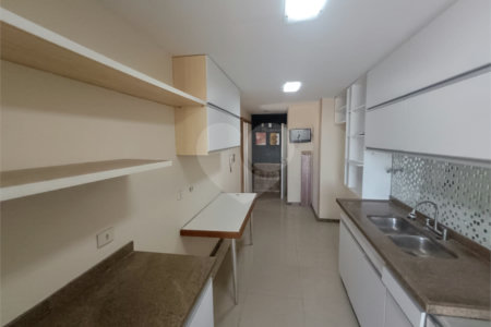 Cobertura à venda com 3 quartos, sendo 2 suítes, em Tijuca, Rio de Janeiro, RJ