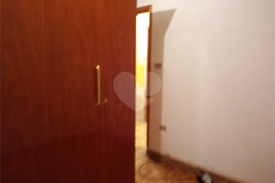 Sobrado à venda com 5 quartos em Horto, São Paulo, SP
