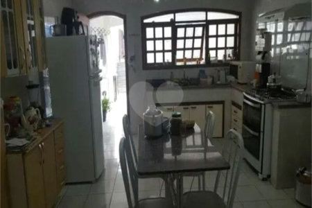 Sobrado à venda com 3 quartos, sendo 1 suíte, em Nova Mairinque, Mairinque, SP