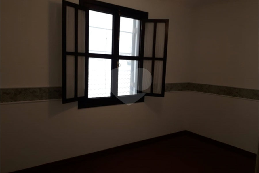 Sobrado à venda com 5 quartos, sendo 3 suítes, em Tremembé, São Paulo, SP