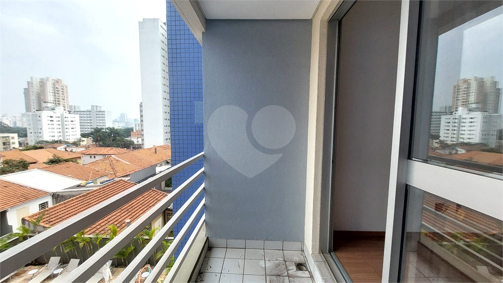 Apartamento à venda com 3 quartos, sendo 1 suíte, em Vila Olímpia, São Paulo, SP