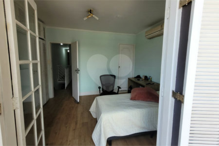 Casa de Vila à venda com 3 quartos, sendo 2 suítes, em Jardim Marajoara, São Paulo, SP