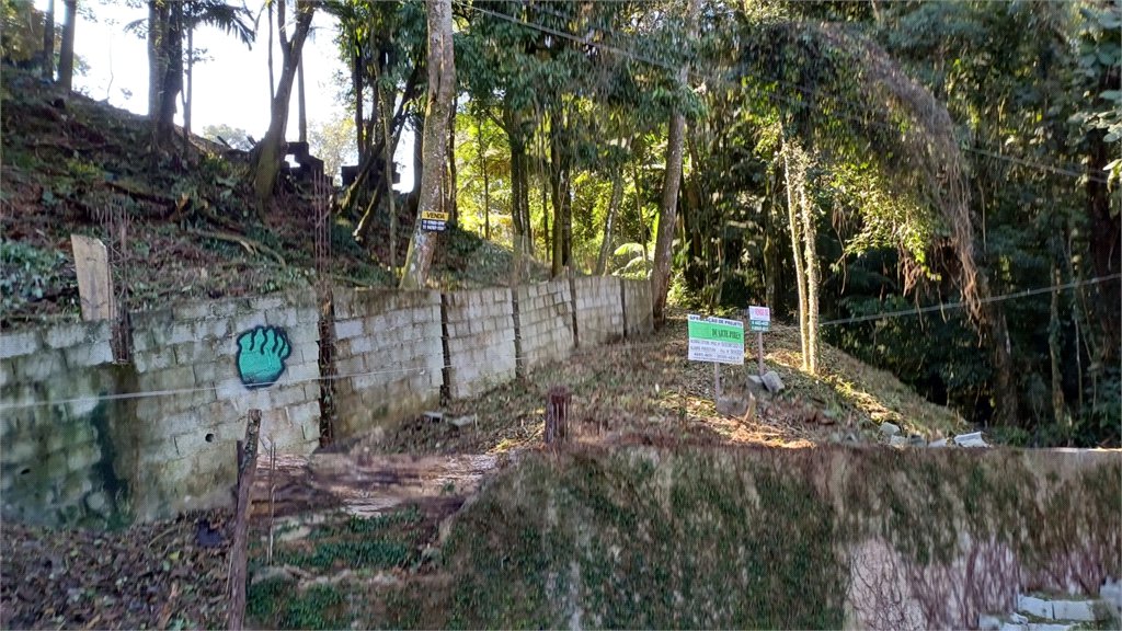 Terreno à venda no condomínio Parque Imperial da Cantareira, Mairiporã - SP