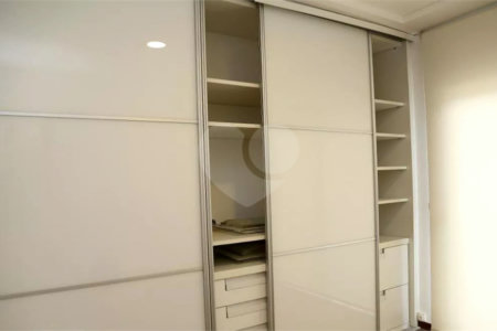 Casa à venda com 4 suítes no condomínio Residencial Morumbi, São Paulo - SP