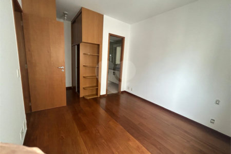 Apartamento para alugar com 3 quartos, sendo 1 suíte, em Pinheiros, São Paulo, SP