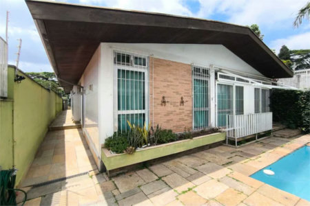 Casa à venda com 5 quartos, sendo 3 suítes, em Brooklin Paulista, São Paulo, SP
