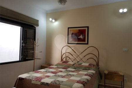 Casa à venda com 3 quartos, sendo 1 suíte, no condomínio City Campo Grande, São Paulo - SP