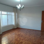 Casa à venda com 4 quartos, sendo 1 suíte, em Vila Rosa, Itapetininga, SP