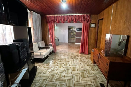 Sobrado à venda com 6 quartos, sendo 1 suíte, no Centro, Ponta Porã, MS