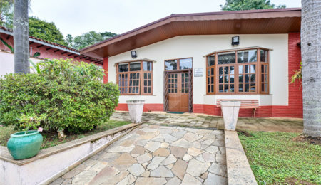 Casa à venda com 3 quartos, sendo 2 suítes,  em Alto da Boa Vista, São Paulo, SP