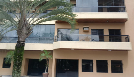 Apartamento à venda com 3 quartos, sendo 1 suíte,  em Enseada, Guarujá, SP