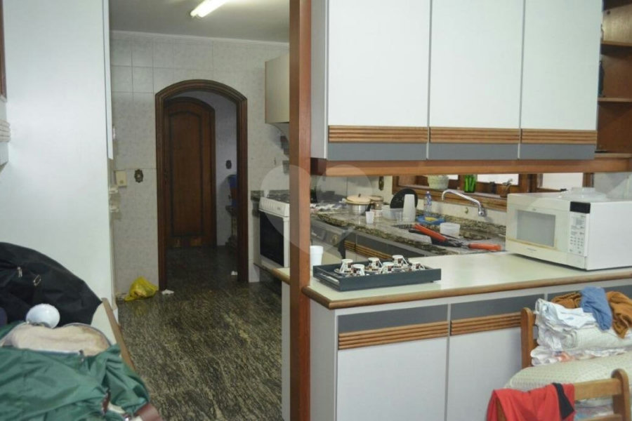 Sobrado à venda com 4 quartos, sendo 3 suítes, em Parque Edu Chaves, São Paulo, SP