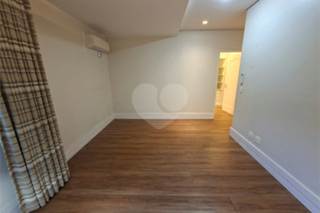 Casa à venda com 2 quartos, sendo 1 suíte, em Planalto Paulista, São Paulo, SP