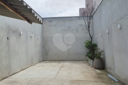Casa Térrea à venda com 1 quarto em Vila Nivi, São Paulo, SP