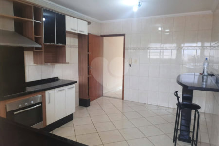 Sobrado à venda com 3 quartos, sendo 1 suíte, em Vila Maria Alta, São Paulo, SP