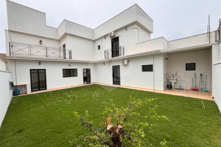 Casa à venda com 3 suítes no condomínio Residencial Maria Dulce, Indaiatuba - SP