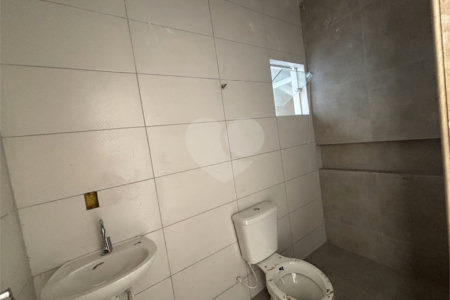 Casa de Vila à venda com 2 quartos, sendo 1 suíte, em Parque São Bento, Sorocaba, SP