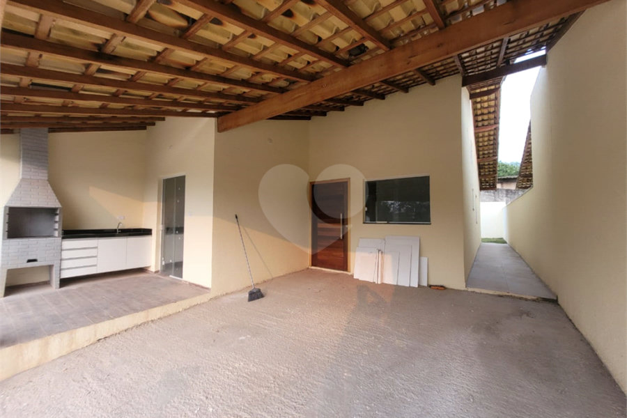 Casa à venda com 3 quartos, sendo 1 suíte,  no condomínio Vale dos Gansos, Mairiporã - SP