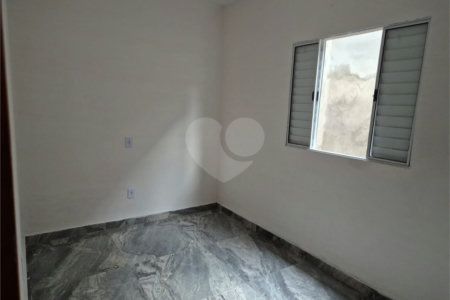 Casa à venda com 2 quartos em Vila Santa Helena, Atibaia, SP