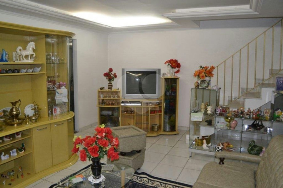 Sobrado à venda com 4 quartos, sendo 1 suíte, em Imirim, São Paulo, SP