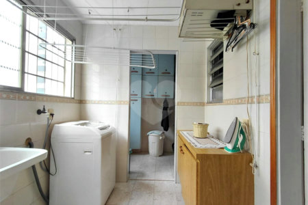 Apartamento à venda com 3 quartos em Vila Romana, São Paulo, SP