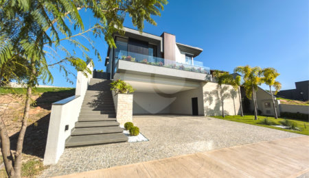 Casa à venda com 4 suítes, no condomínio Villa dos Pinheiros, Indaiatuba - SP