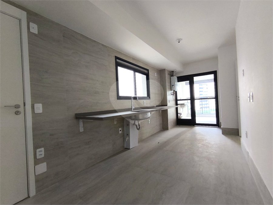 Apartamento à venda ou para alugar com 3 suítes em Água Branca, São Paulo, SP