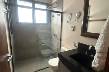 Casa à venda com 3 suítes no condomínio Campo de Toscana, Vinhedo - SP