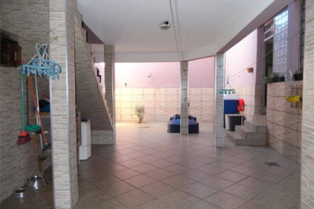 Sobrado à venda com 3 quartos, sendo 2 suítes, em Vila Júlia, Poá, SP