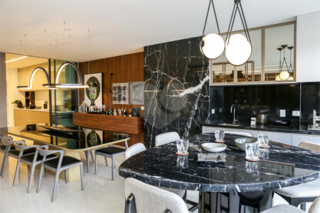 Apartamento à venda com 4 suítes em Real Parque, São Paulo, SP