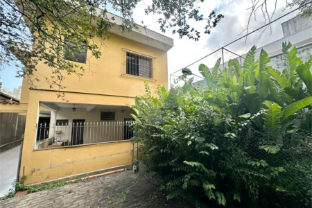 Sobrado à venda com 3 suítes em Santa Teresinha, São Paulo, SP