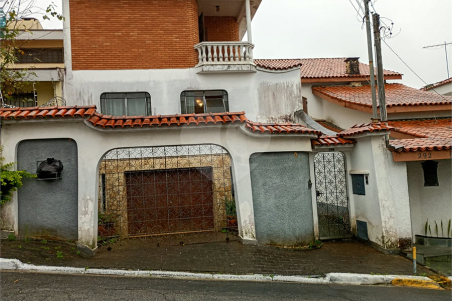 Sobrado à venda ou para alugar com 3 quartos, sendo 1 suíte, em Horto, São Paulo, SP