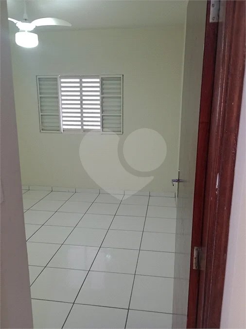 Casa à venda ou para alugar com 2 quartos, sendo 1 suíte, em Jardim São José, São Roque, SP